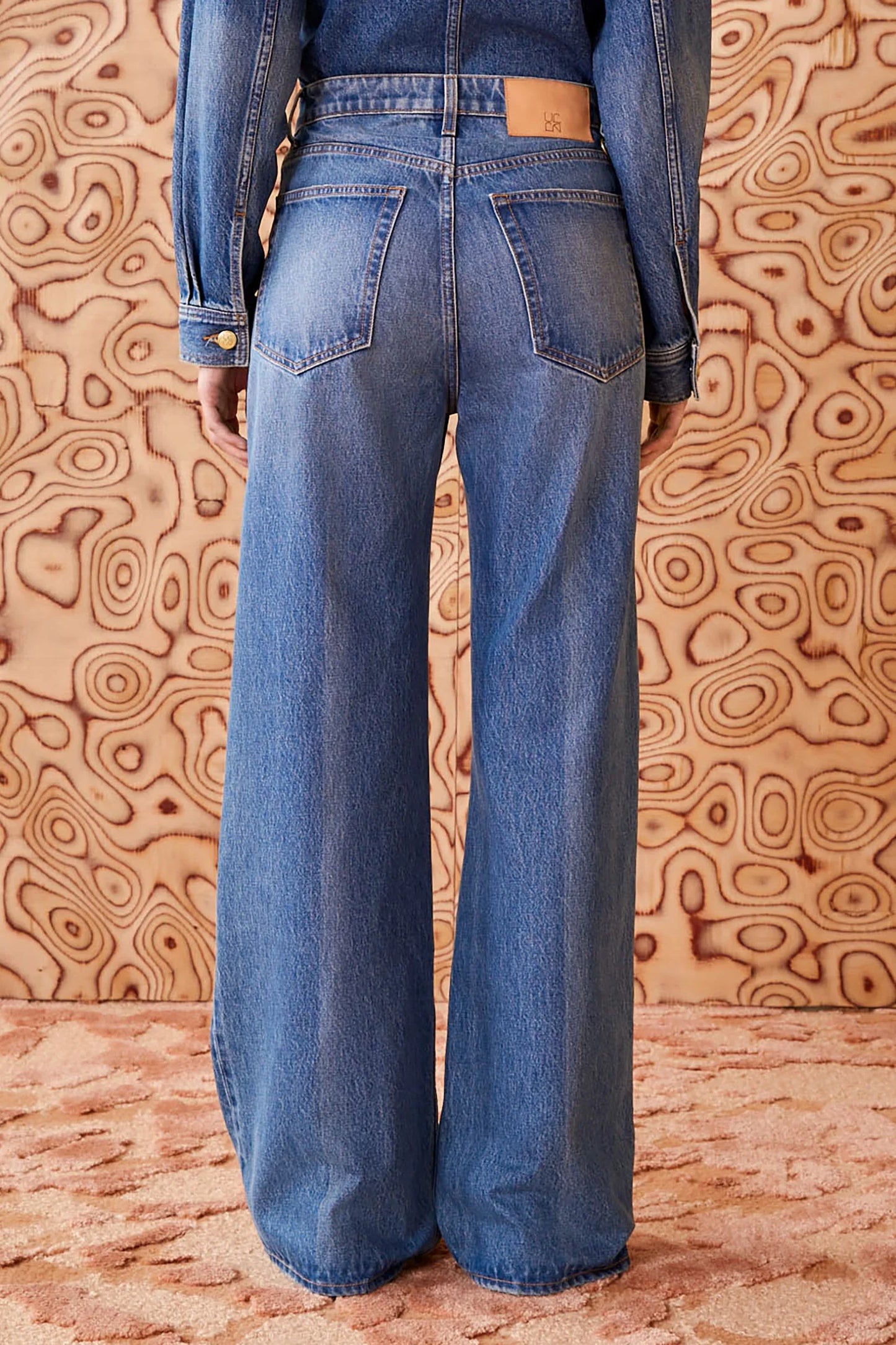 Danube Medium Indigo Wash Willow Jean