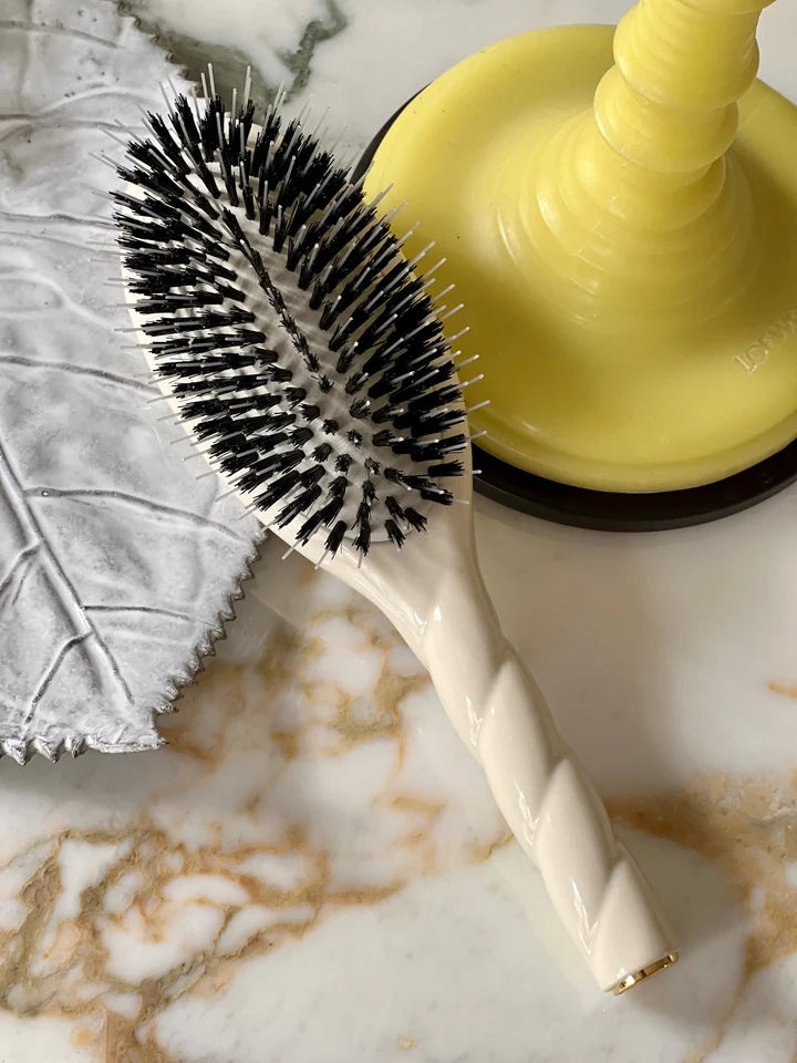 N.02 The Essential Detangling & Care Brush Cream