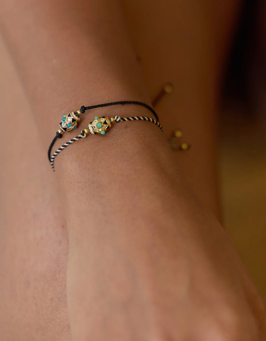 Havana Black/White Thread Bracelet
