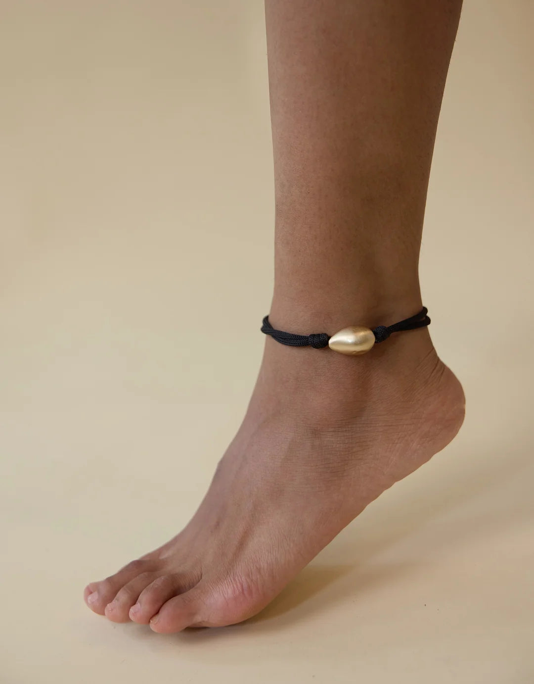 Naga Anklet Gold Black Thread