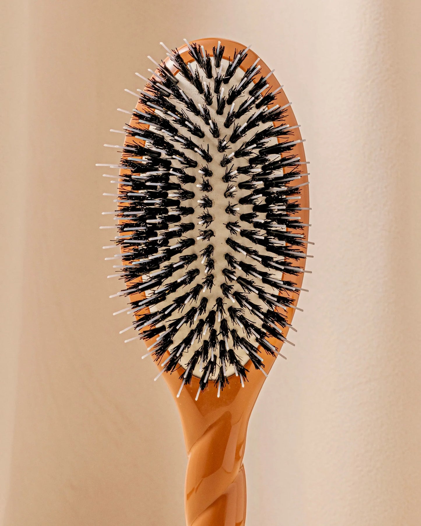 N.02 The Essential Detangling & Care Brush Brown