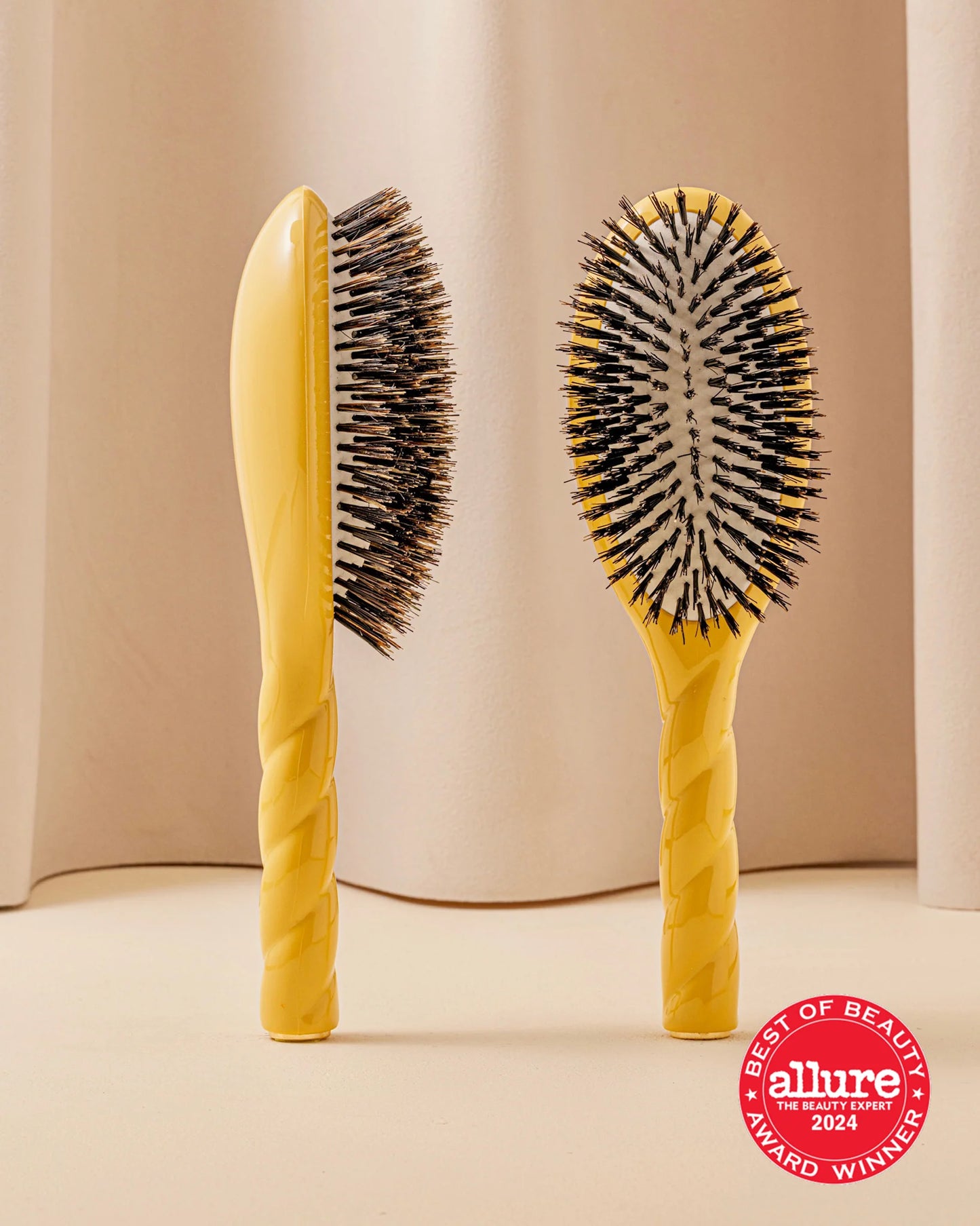 N.01 The Universal Hairbrush Yellow