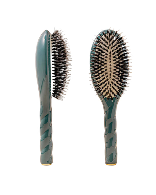 N.02 The Essential Detangling & Care Brush Blue