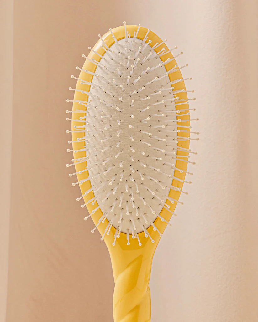 N.04 The Miracle Detangling & Massaging Brush Saffron Yellow