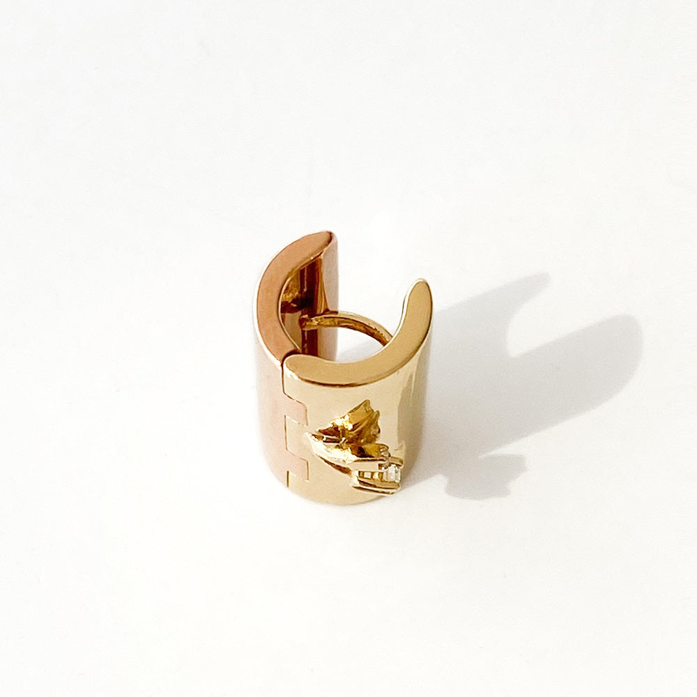 Tube Classic Gold and Diamond Earring