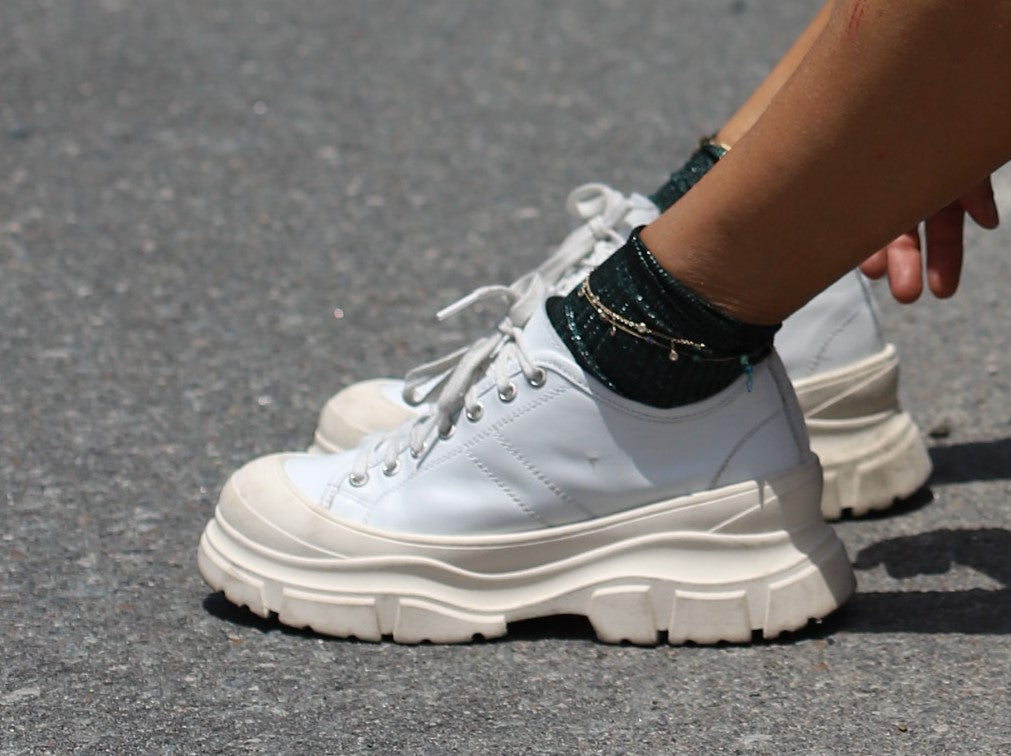 White Feat Sneakers