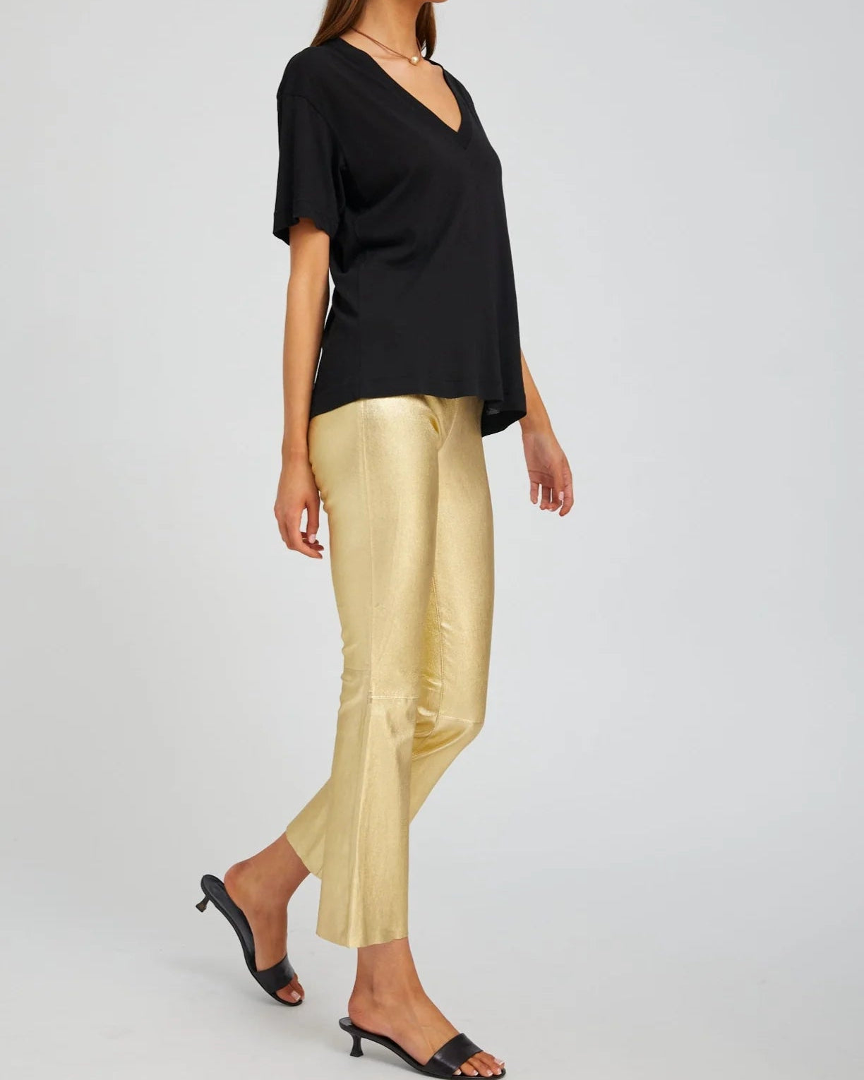 V-Neck Tee Black