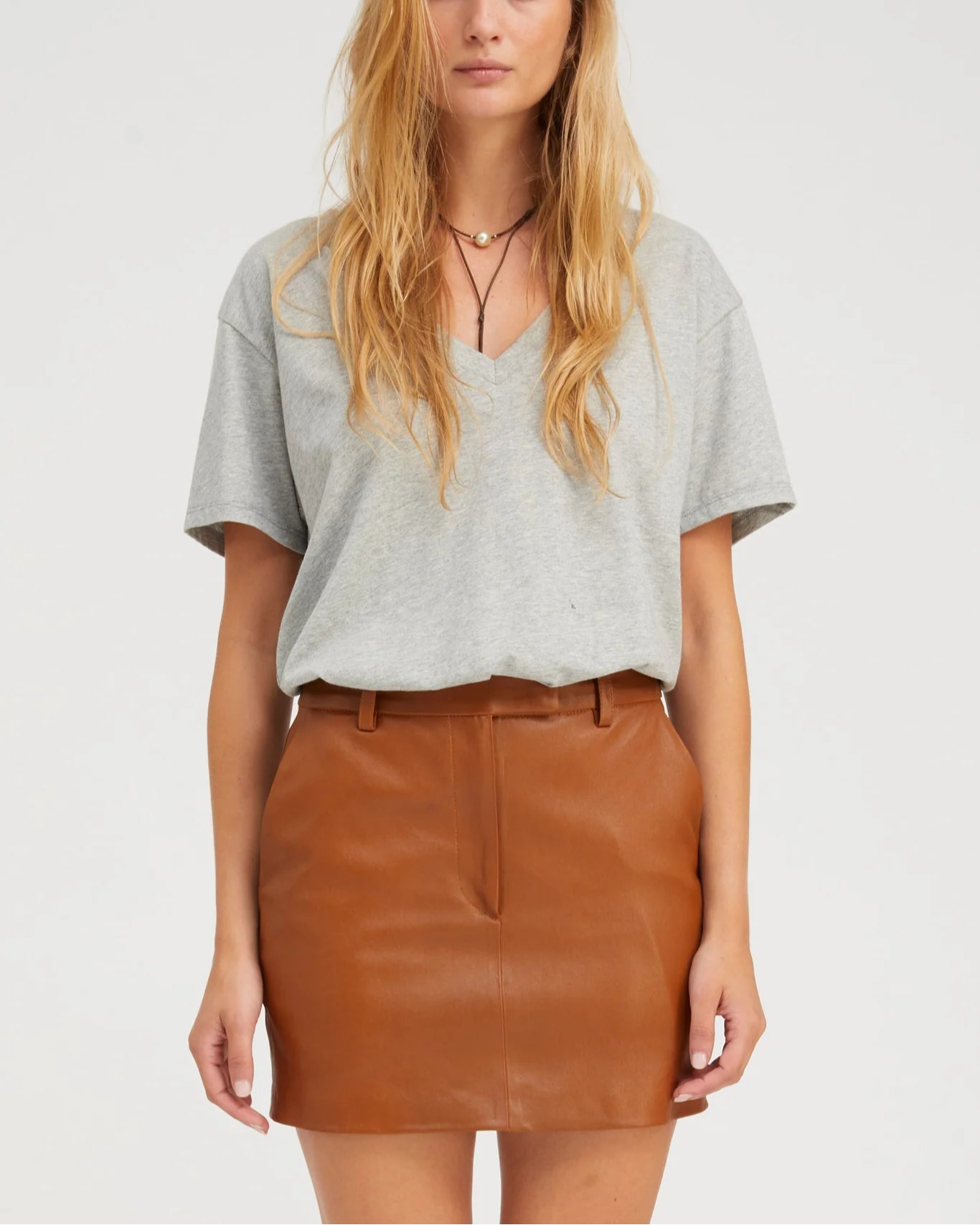 V-Neck Tee Grey