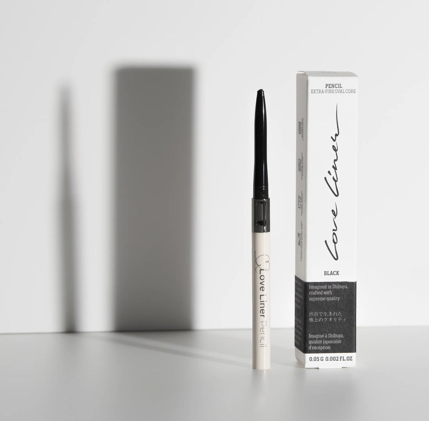 Extra-fine Cream Fit pencil Black