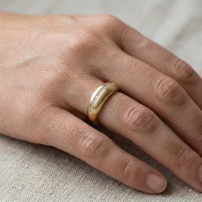 Small Balloon Ring with Pavé White Diamonds