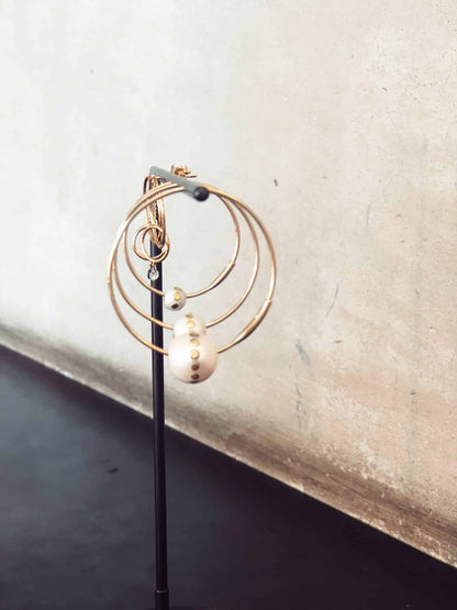 Gold Dot Single Hoop Earring