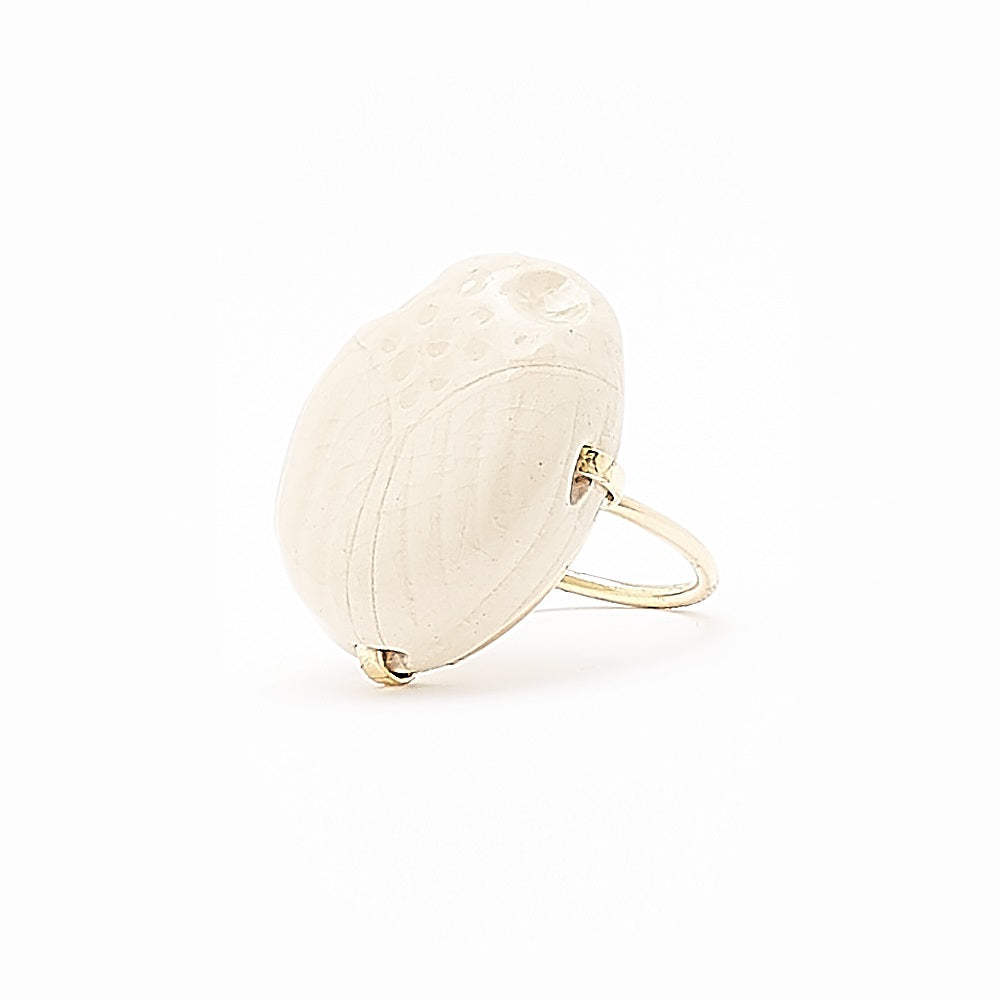 18K Rose Gold Ringo Ring with Ceramic Cream Scarab - Lubie – Comptoir 102