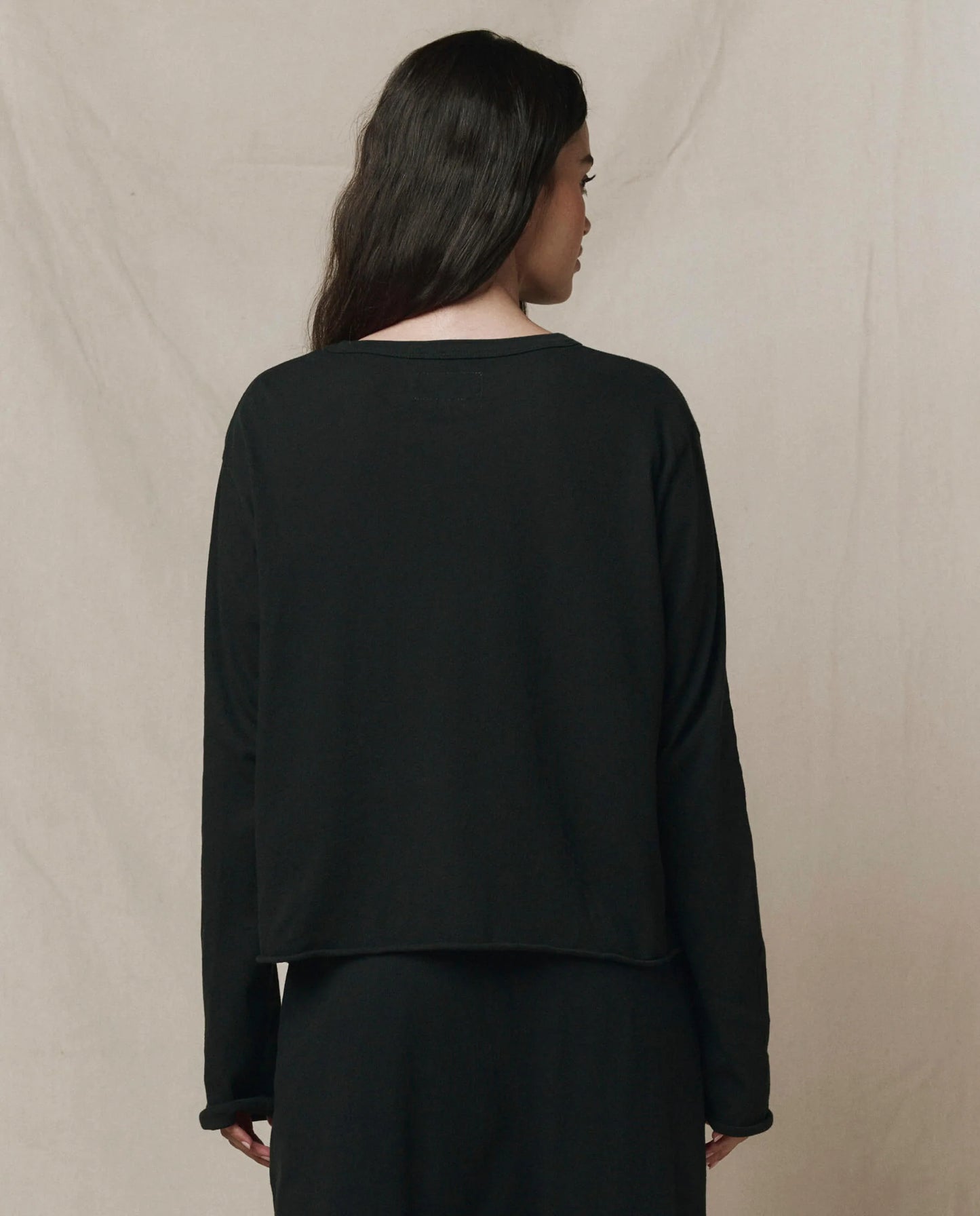The Long Sleeve Crop Tee Black