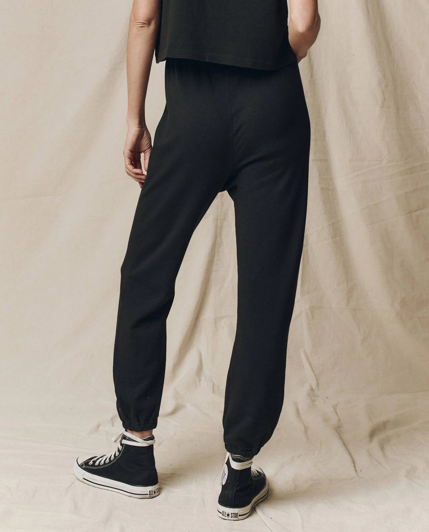 The Stadium Sweatpant Almost Black