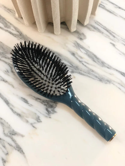 N.01 The Universal Hairbrush Blue