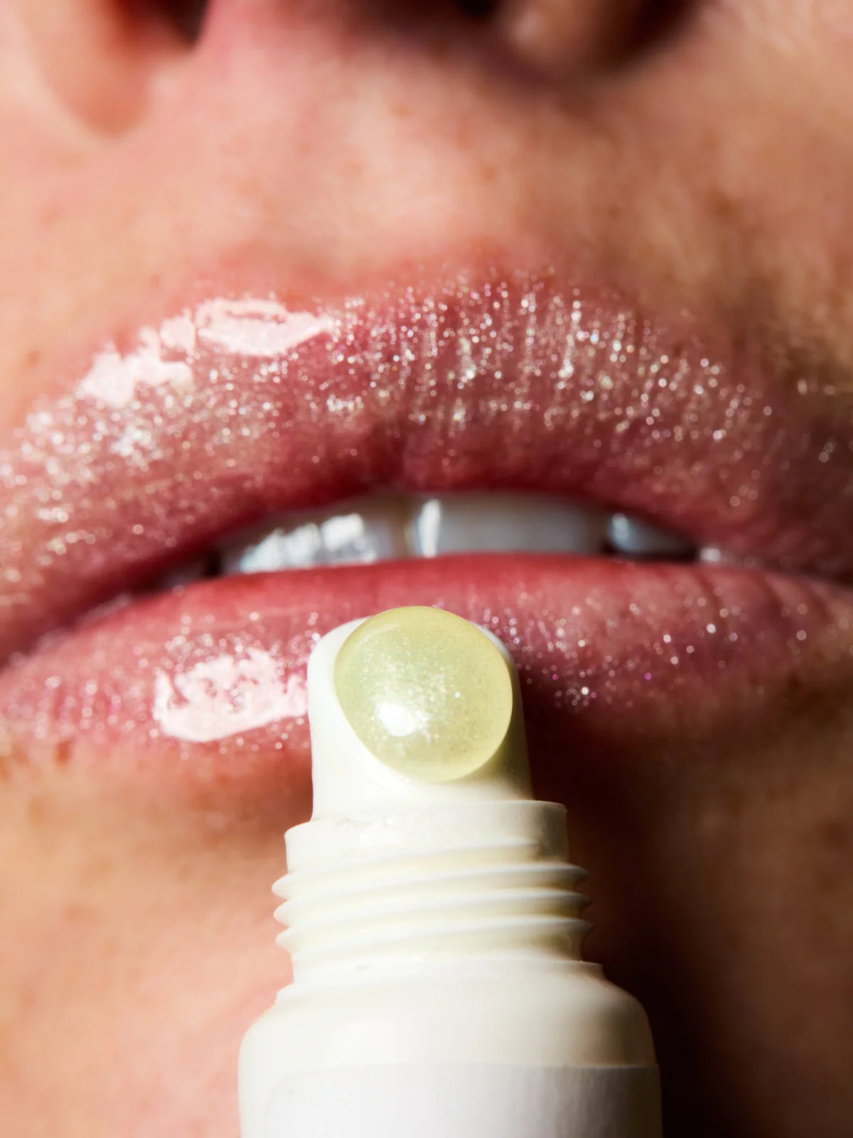 Plumping Lip Serum SPF30 + Peptides Glitter