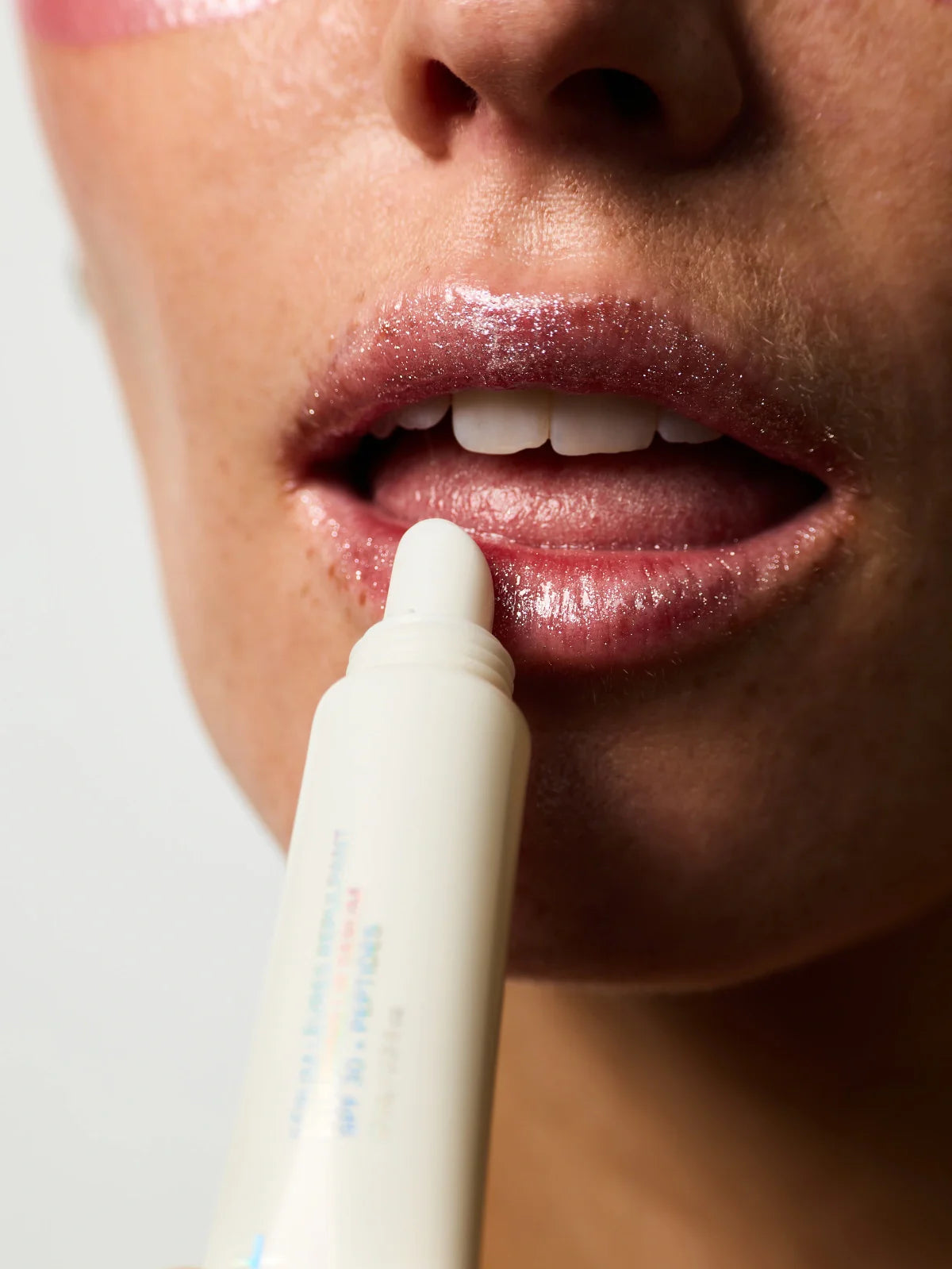Plumping Lip Serum SPF30 + Peptides Glitter