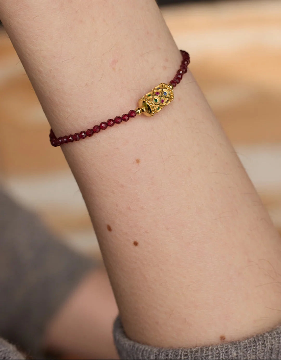 Rakhi I See You Stones Bracelet 2