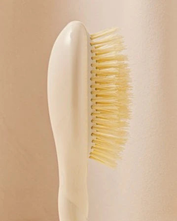 N.06 The Baby HairBrush Creamy White