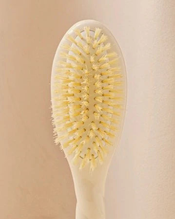N.06 The Baby HairBrush Creamy White