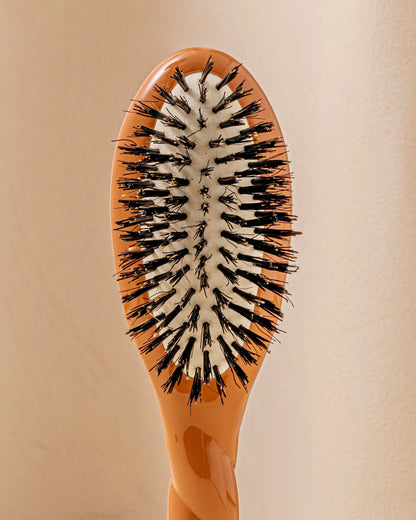 N.01 The Universal Hairbrush Brown