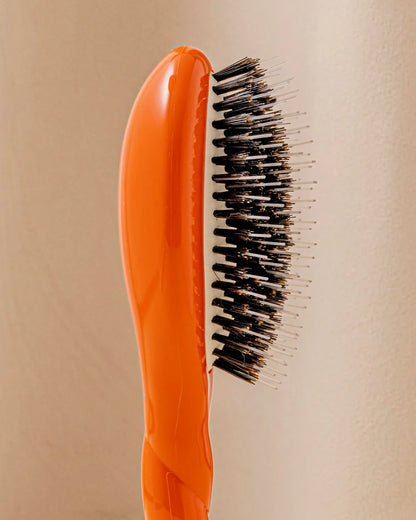 N.02 Essential Small Detangling & Care Brush Bright Orange