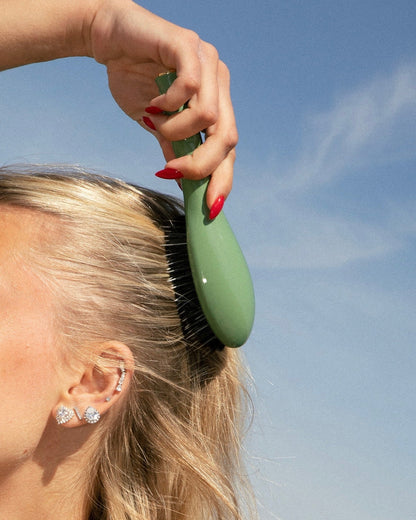 N.02 The Small Care & Detangling HairBrush Green