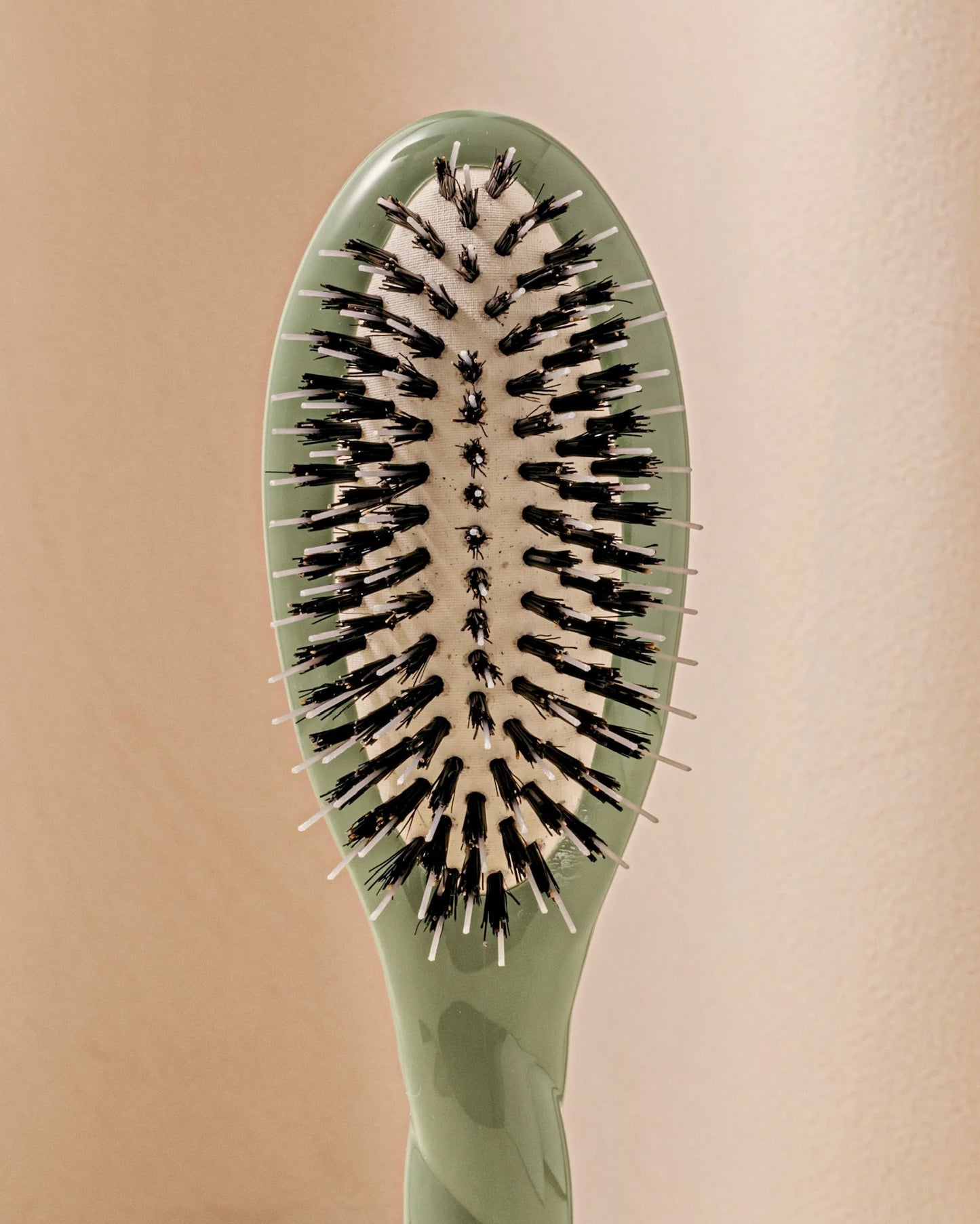 N.02 The Small Care & Detangling HairBrush Green