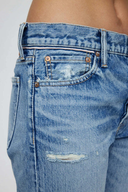 Wanakah Tapered Mid Length Jean Light Blue