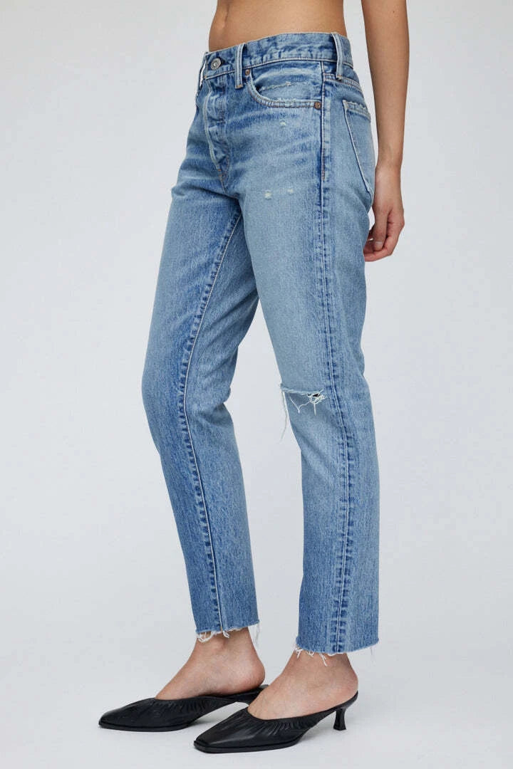 Wanakah Tapered Mid Length Jean Light Blue