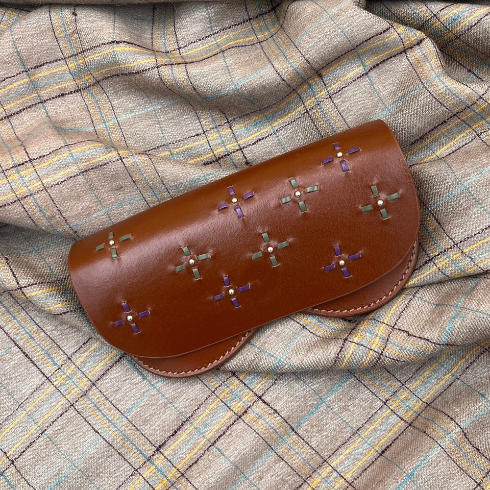Dots Glasses Case Brown Leather