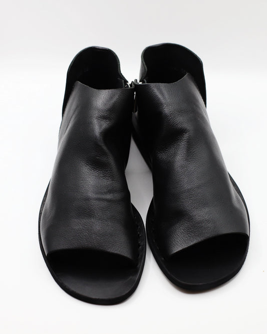 Itaca 055 Black Leather Sandals