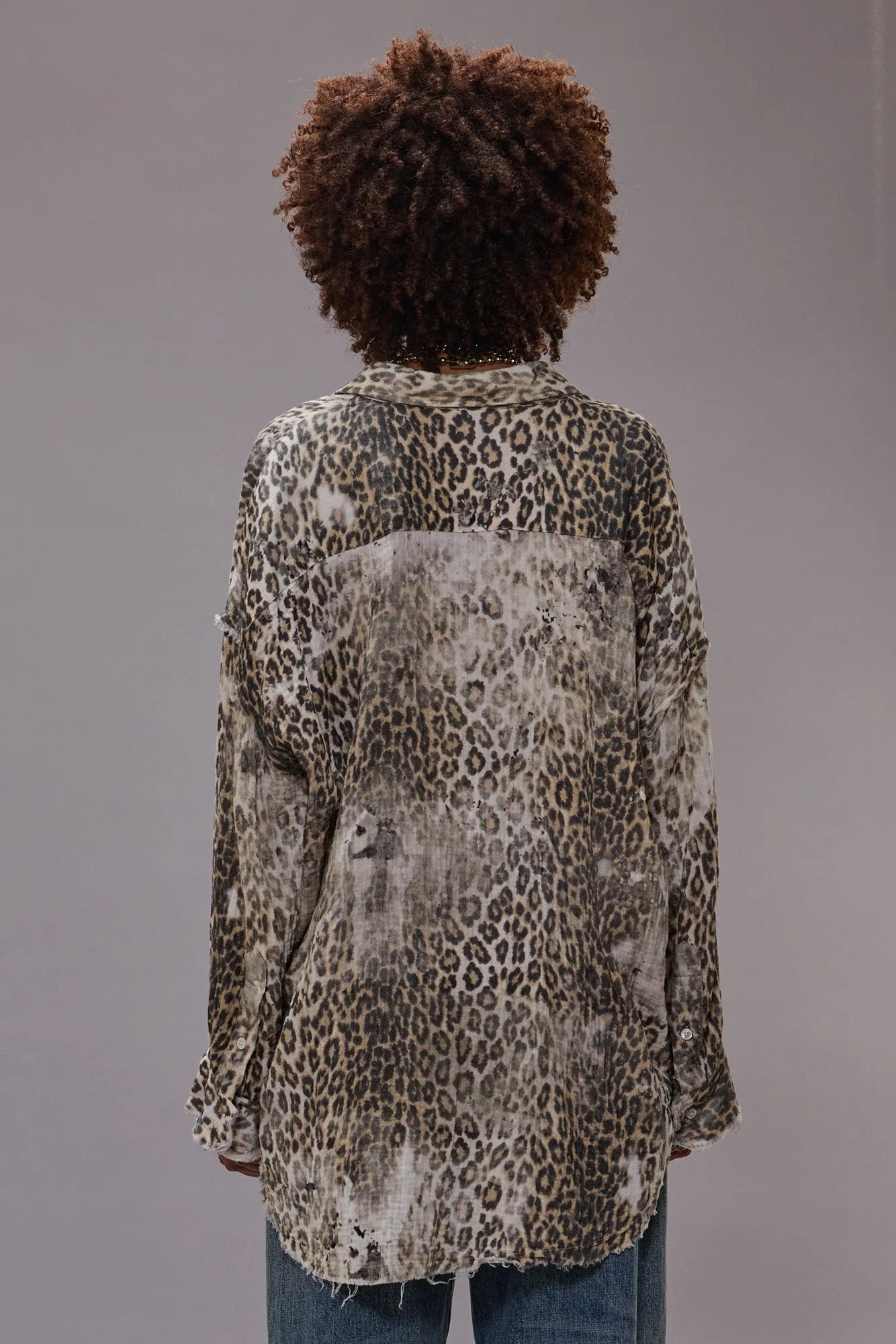 Shredded Seam Drop Neck Shirt Bleached Leopard