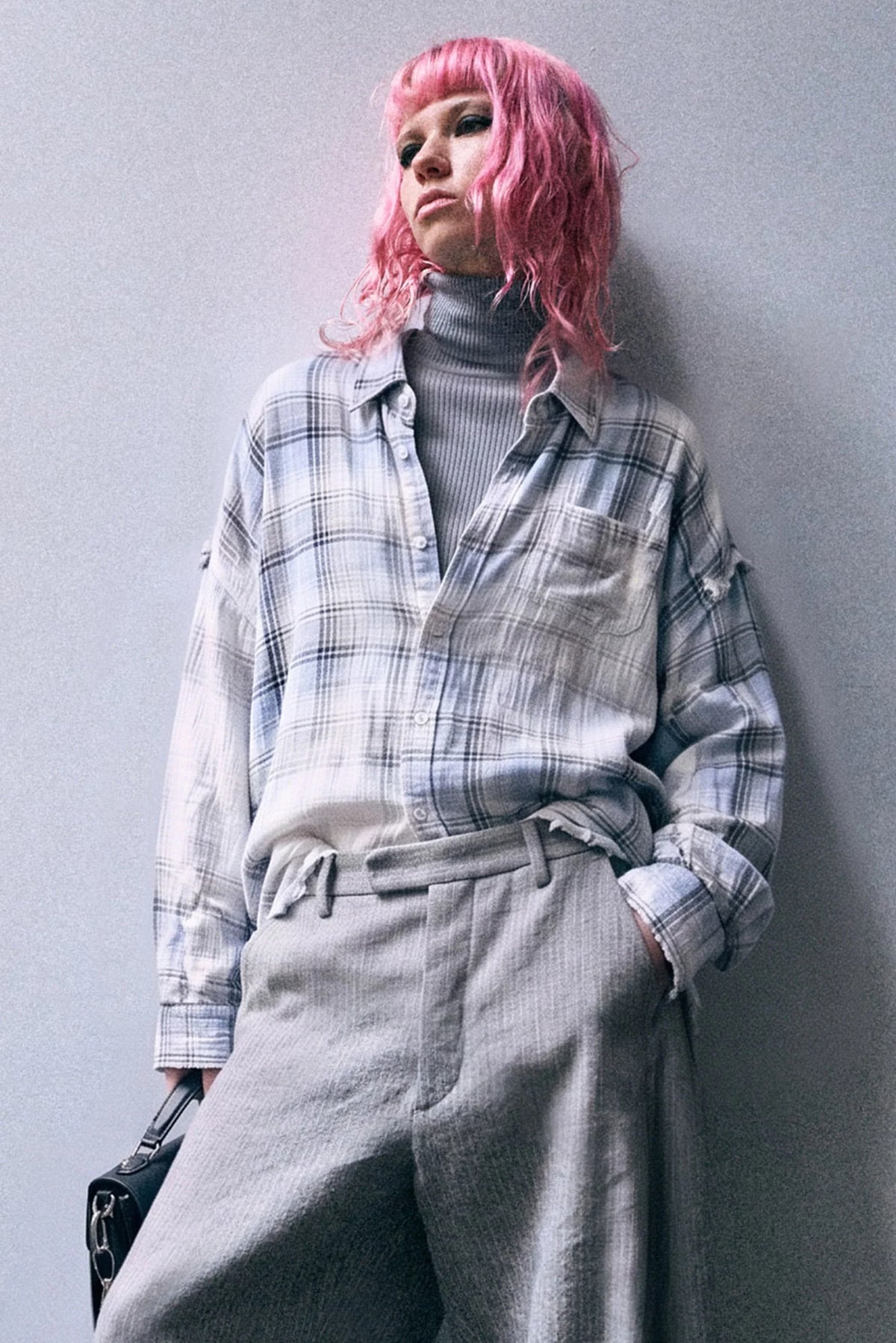 Shredded Seam Drop Neck Shirt Blue Bleached Plaid