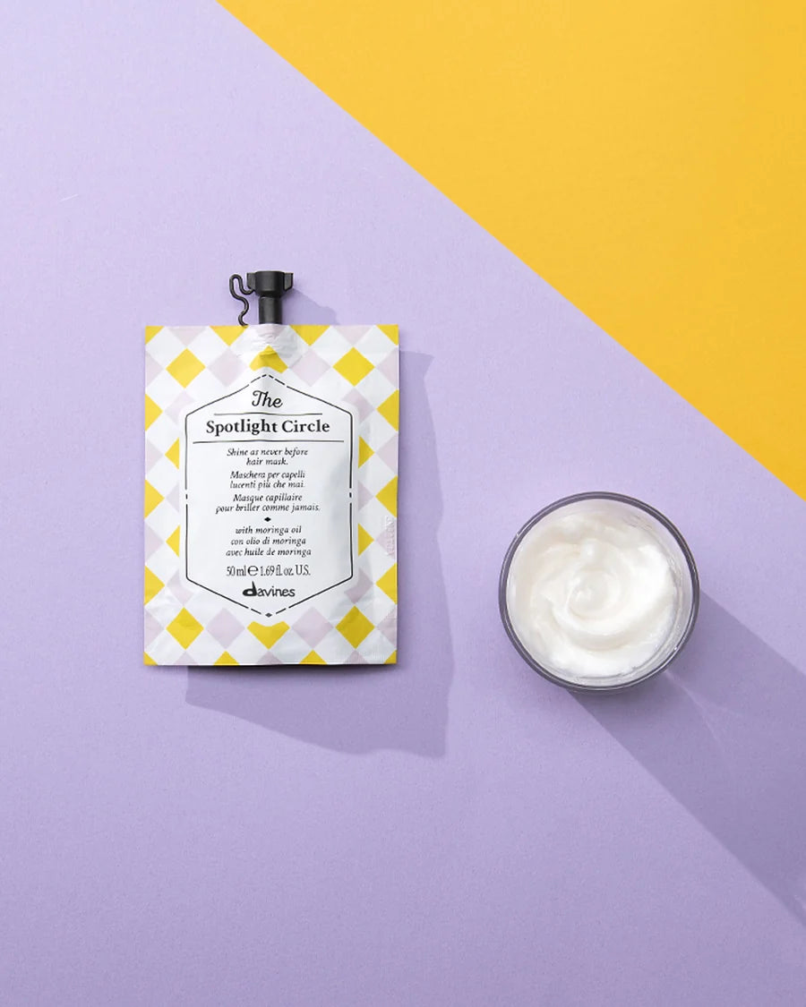 The Spotlight Circle Hair Mask