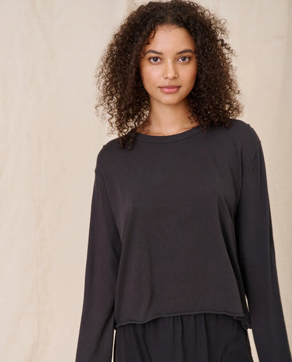 Longsleeve Crop Tee Almost Black